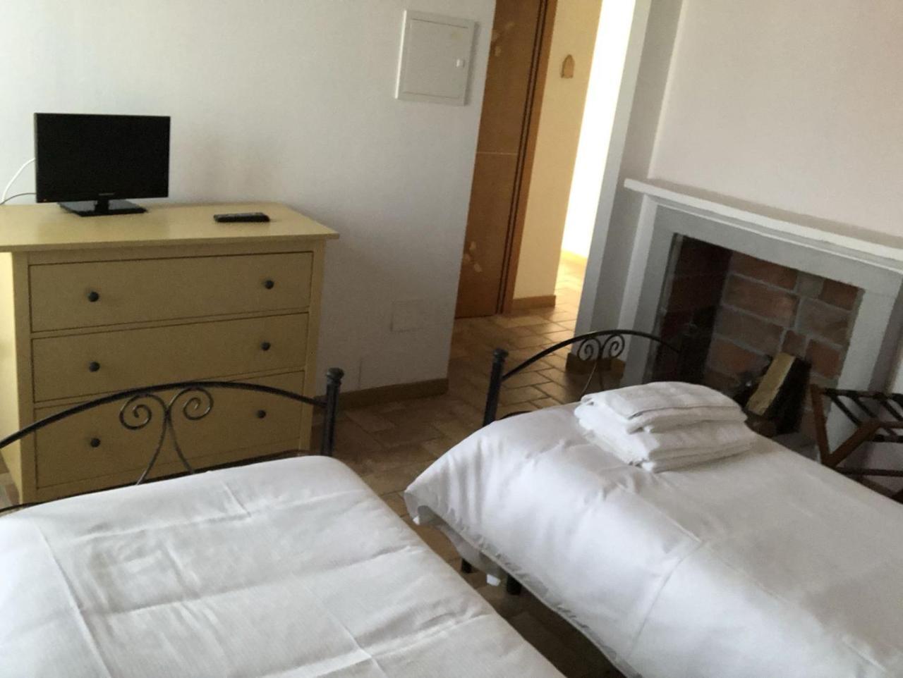 Locanda La Motta Motta Baluffi Exteriör bild