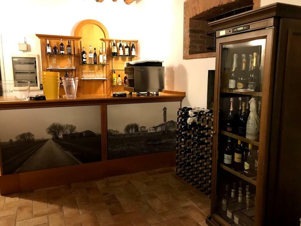 Locanda La Motta Motta Baluffi Exteriör bild